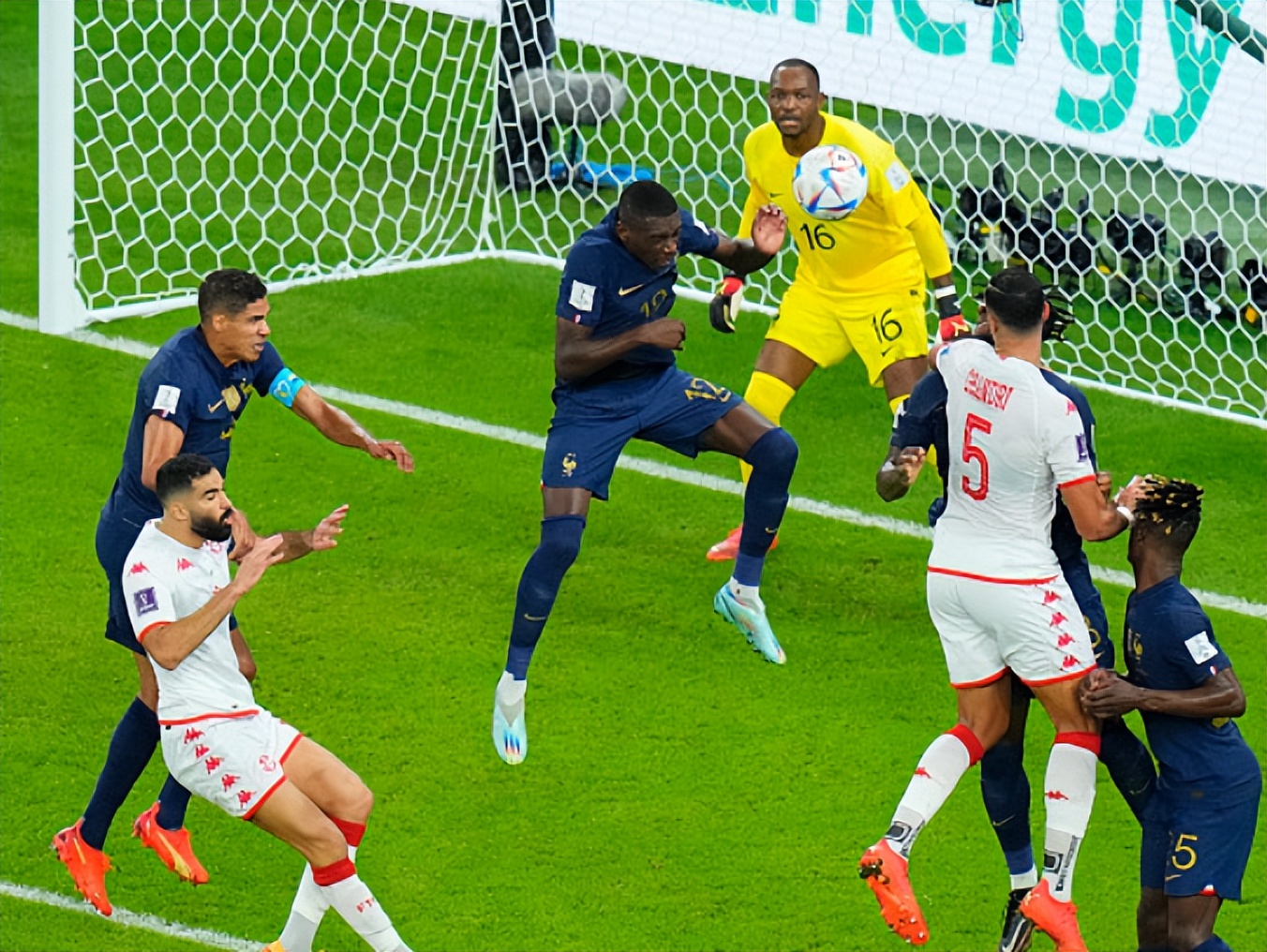 关于日本羽毛球队爆冷法国羽毛球队,辛杜统治全场的信息 关于日本羽毛球队爆冷法国羽毛球队,辛杜统治全场的信息