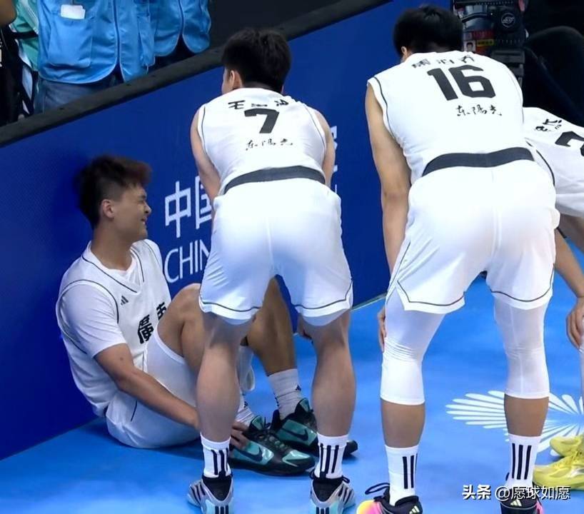 福建队险胜广东队，高诗岩状态火热的简单介绍