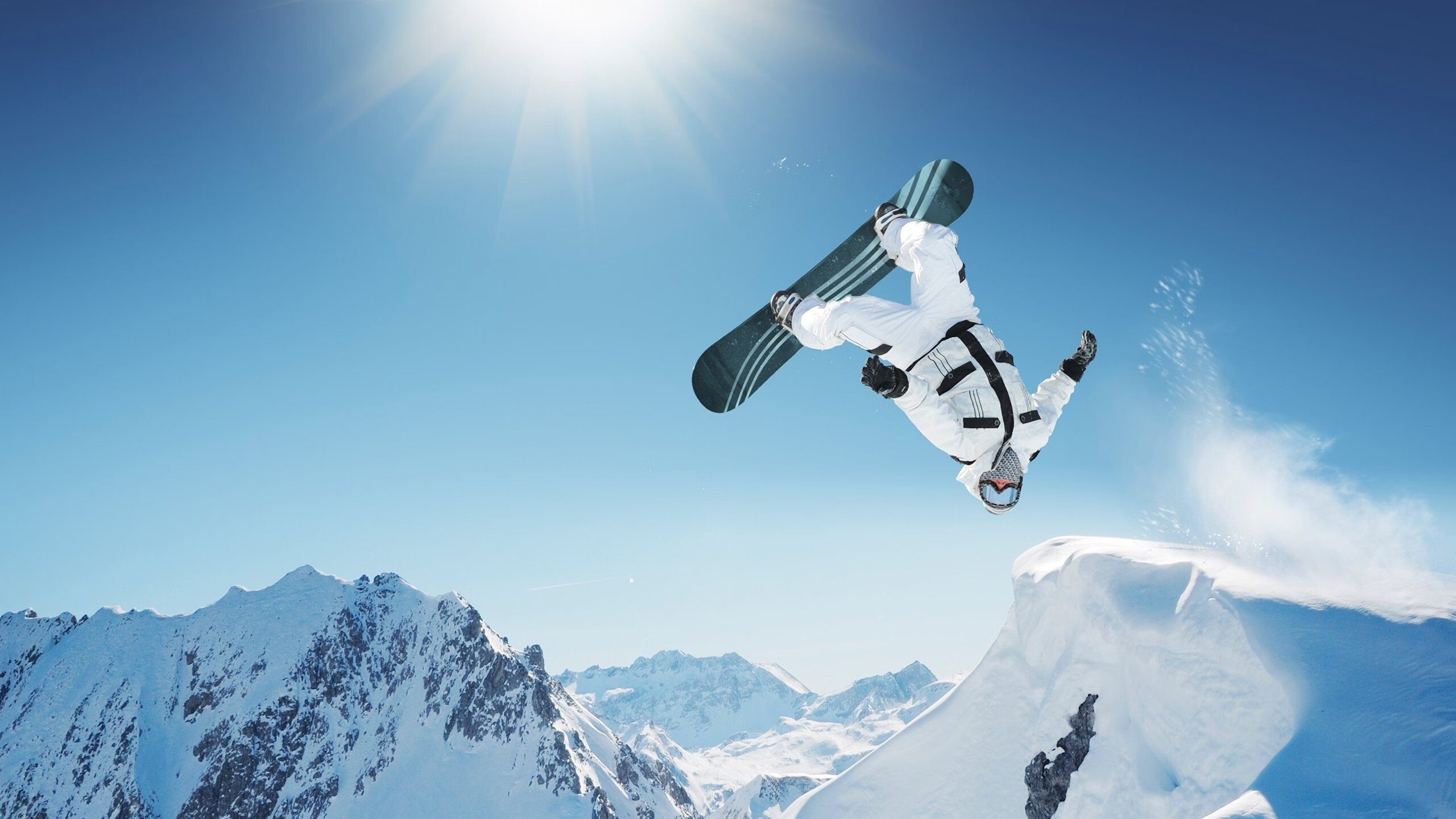 拉文孤掌难鸣，雄鹿火力全开压制公牛，东部格局再显强弱分野