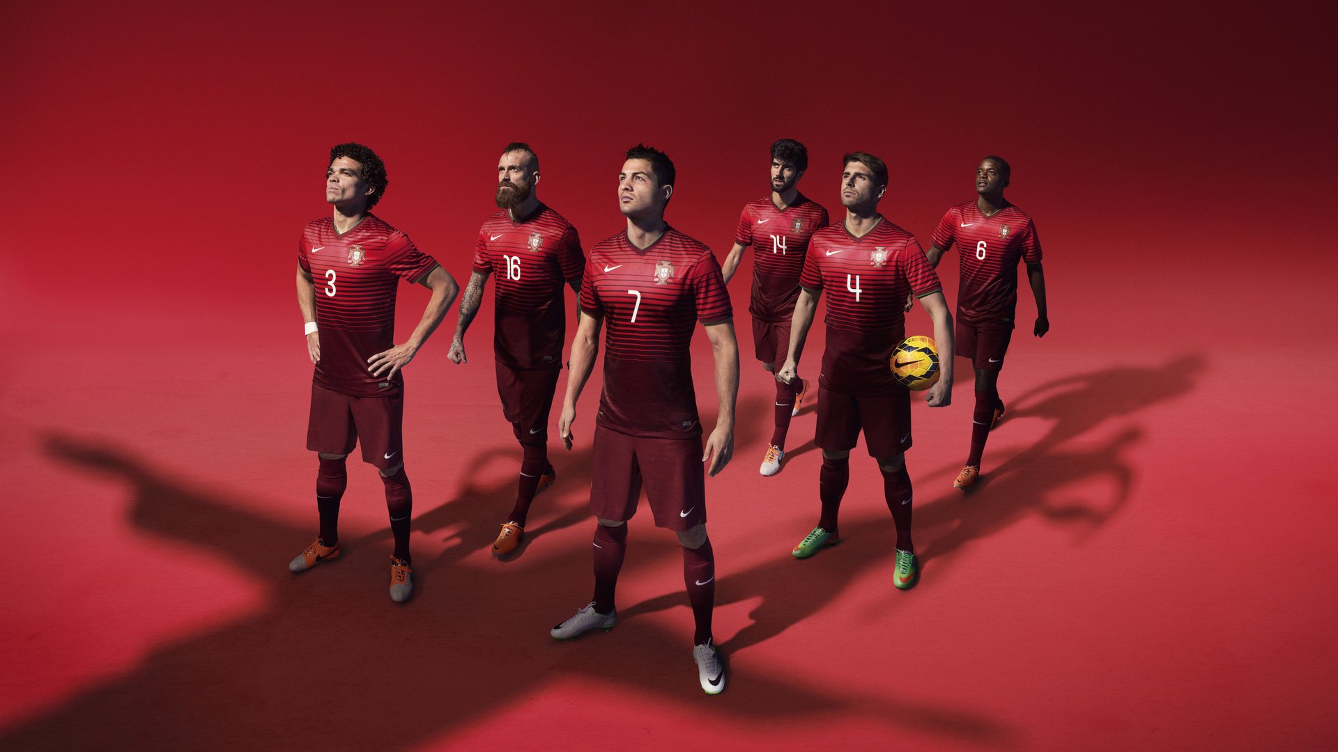 双重奏鸣,尼斯铁骑凿穿红牛防阵,帕尔默于国家德比谱写新章